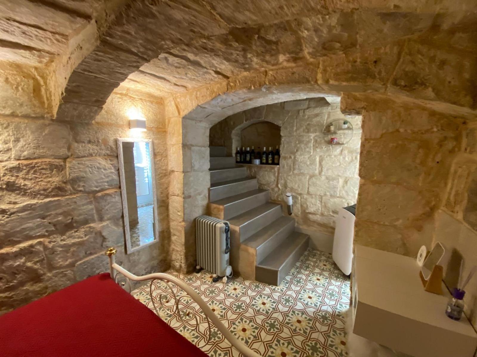 Malta'S Naughtiest Cabaret Apartment Il-Furjana Exterior photo